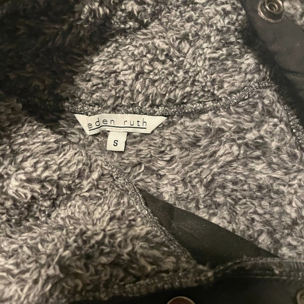 Eden Ruth Snap Button Sherpa - Picture 2 of 3